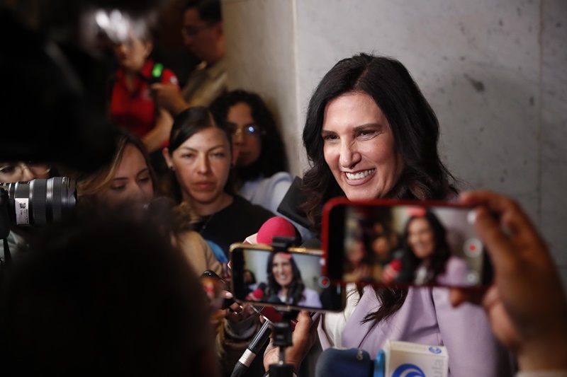 fe499f2e-f986-40b6-82ca-9fd081fba693