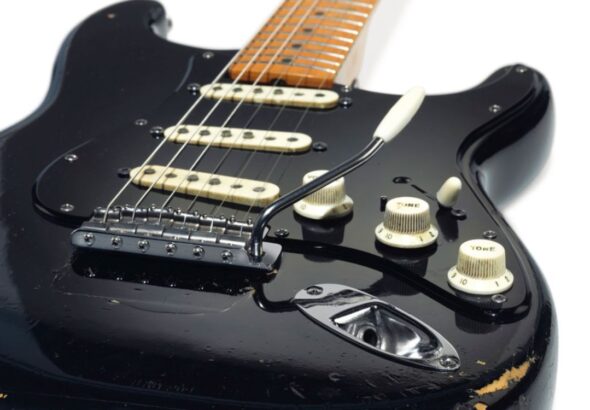 guitarra-gilmour-se-vende-como-la-mas-cara-del-mundo