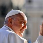 Primer aniversario luctuoso del papa Francisco- fieles extrañan su humor y sonrisa