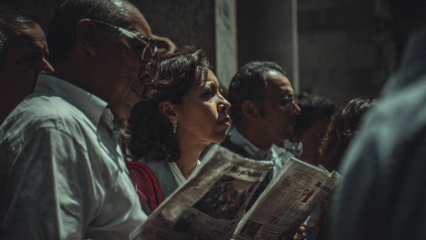 photojournalism-shot-on-85mm-lens-f18-shallow-dept (3)