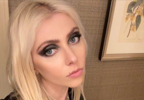 taylor-momsen-hospitalizada-mordedura-arana-venenosa-cdmx-concierto-ac-dc-15042026